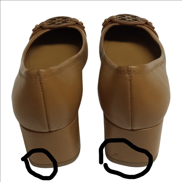 TORY BURCH TAN LEATHER HEELS WITH FRONT LOGO - Picture 6 of 14